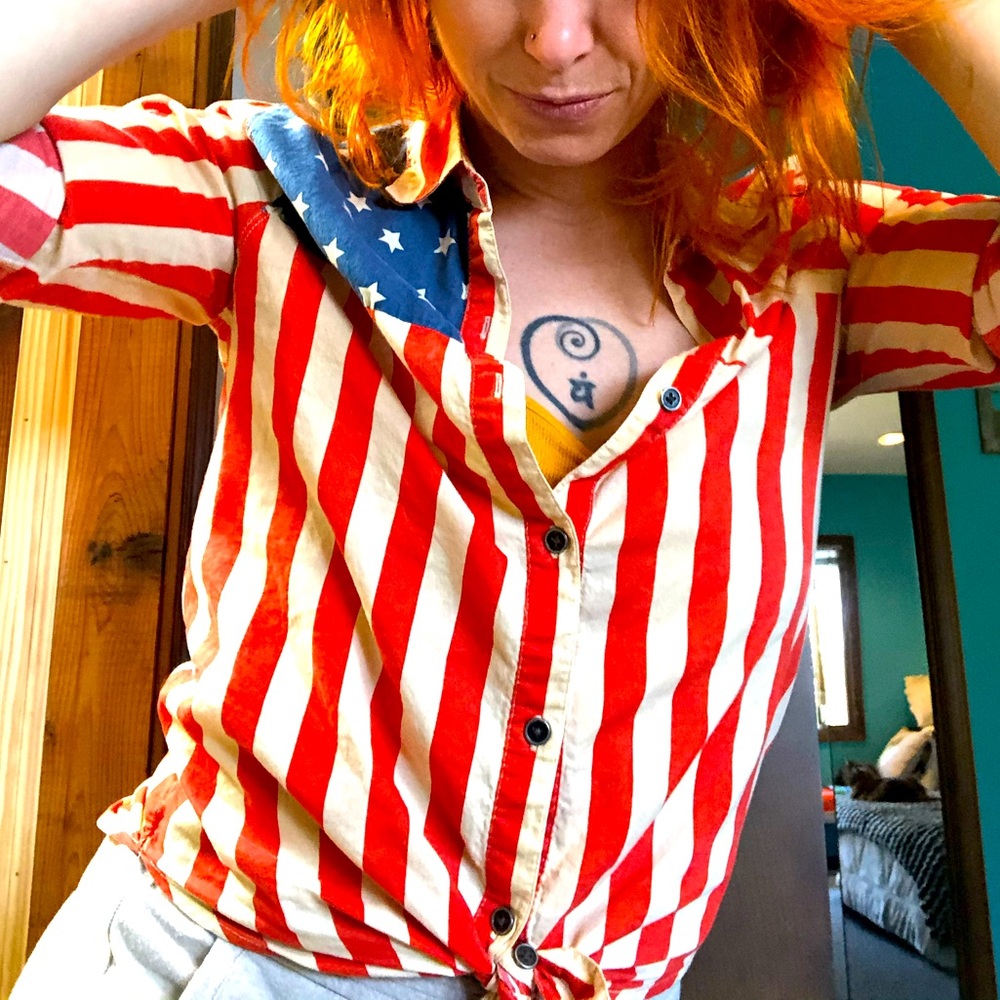 Pin Up Flag 🇺🇸 Top